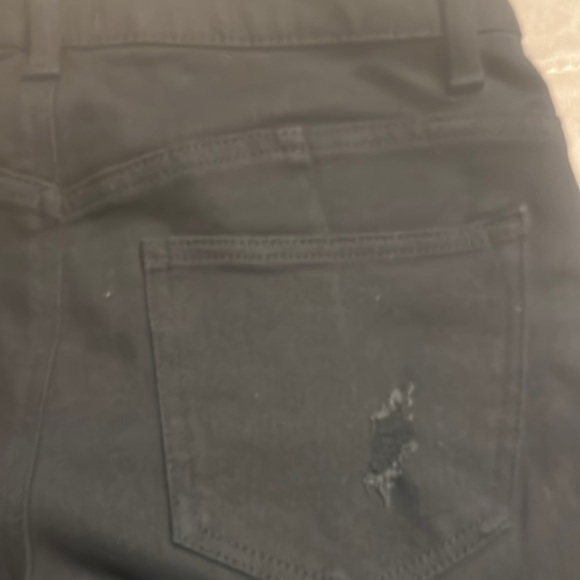 Ariya Black High-Waisted Jean Shorts - Picture 4 of 8